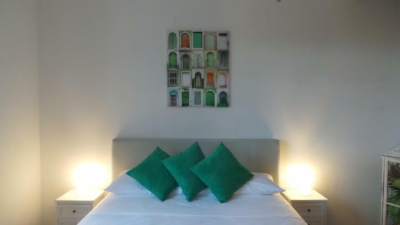 Number9 - Now With Air Conditioned Rooms Carlipa ภายนอก รูปภาพ